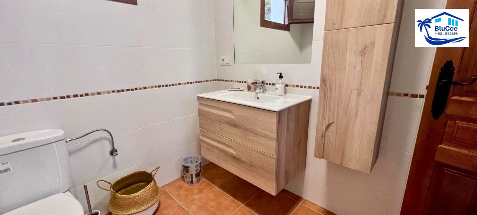 1 soveværelse Finca/Landehus til salg i Frigiliana med swimmingpool garage - € 249.000 (Ref: 9003992)