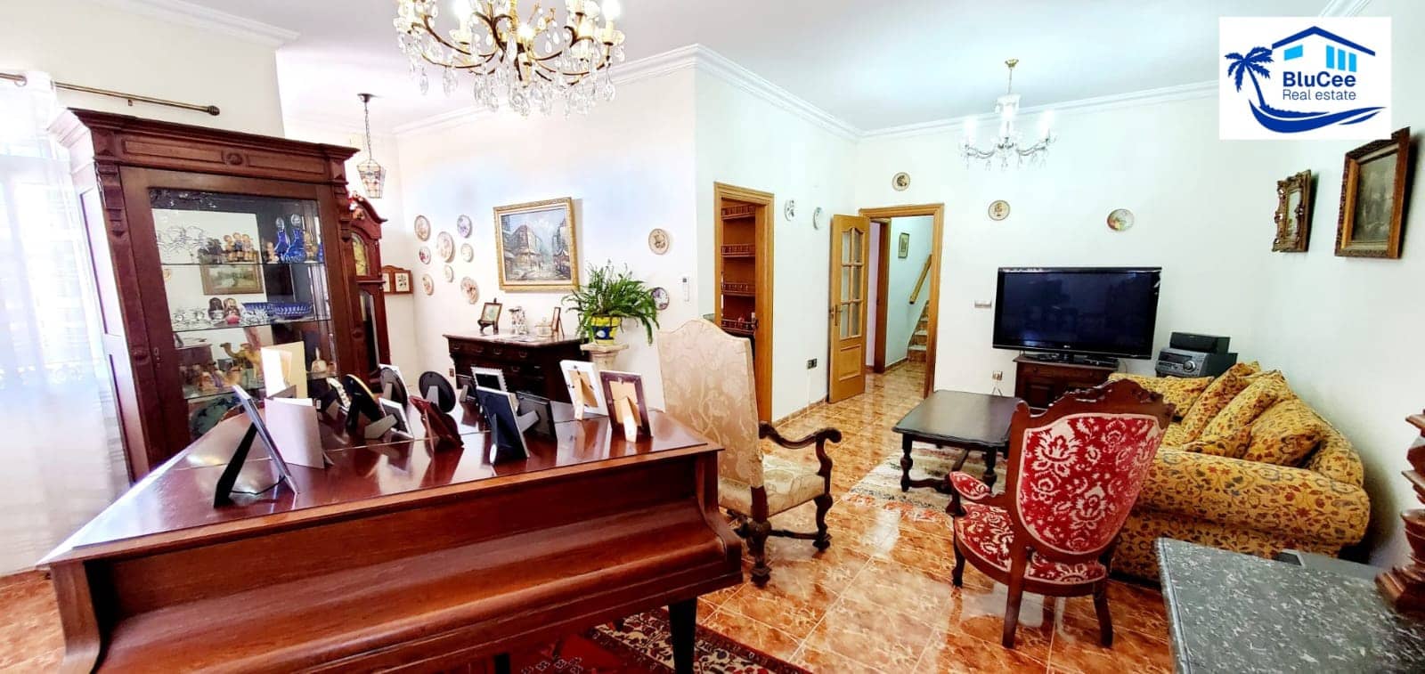 3 sypialnia Dom na sprzedaż w Caleta de Velez z basenem - 485 000 € (Ref: 9006110)