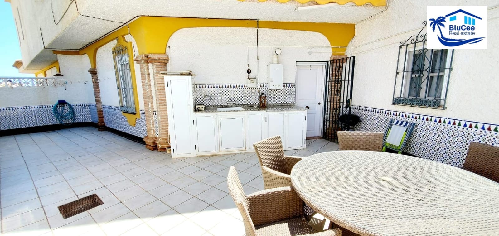 3 sypialnia Dom na sprzedaż w Caleta de Velez z basenem - 485 000 € (Ref: 9006110)