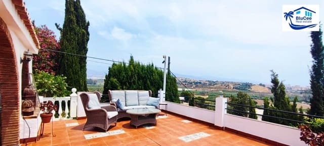3 sovrum Villa till salu i Almayate, Vélez-Málaga med pool - 415 000 € (Ref: 9066845)