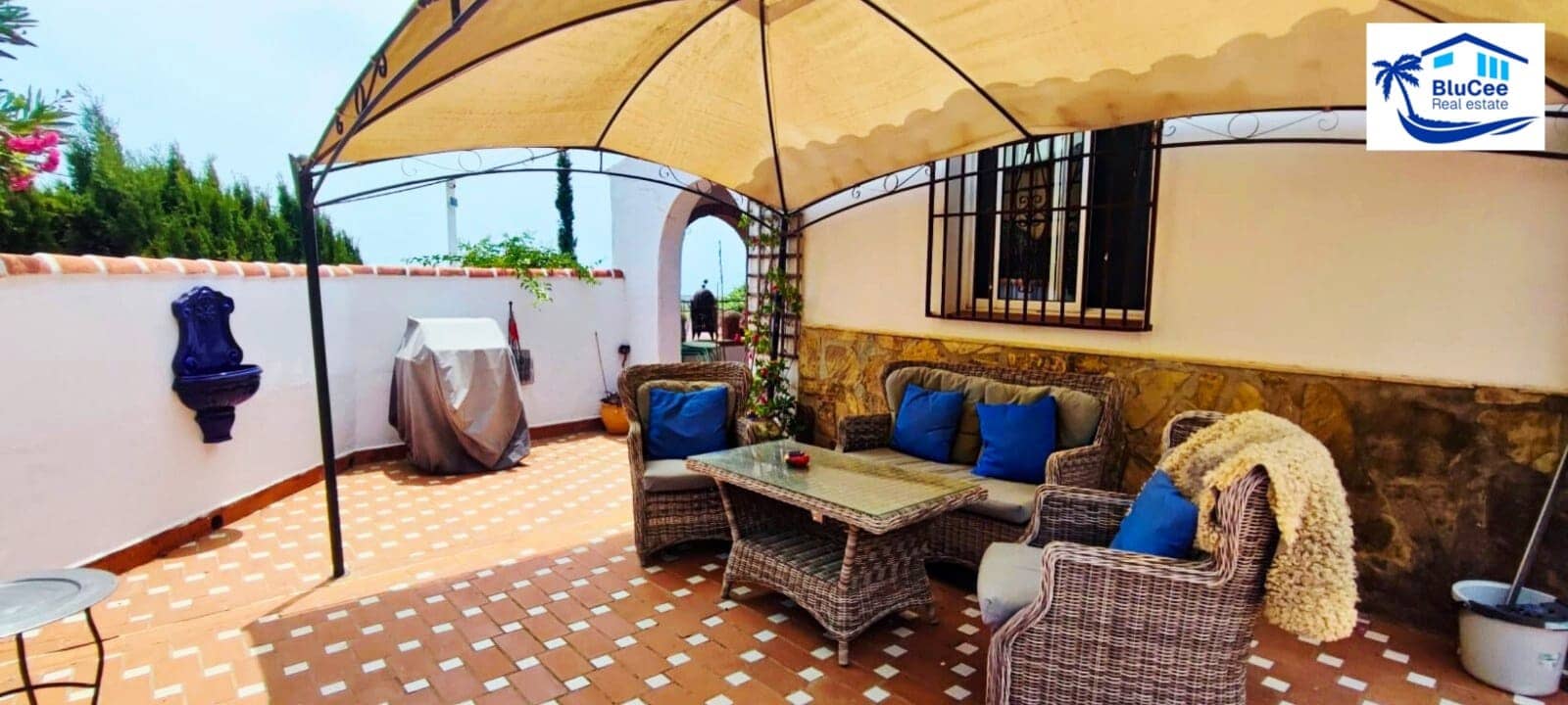 3 soveværelse Villa til salg i Almayate med swimmingpool - € 415.000 (Ref: 9066845)