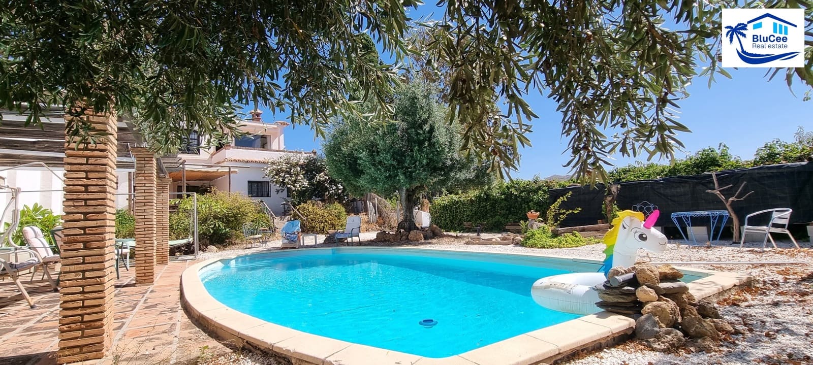 4 sypialnia Finka/Dom wiejski na sprzedaż w Rincon de la Victoria z basenem garażem - 850 000 € (Ref: 9126182)