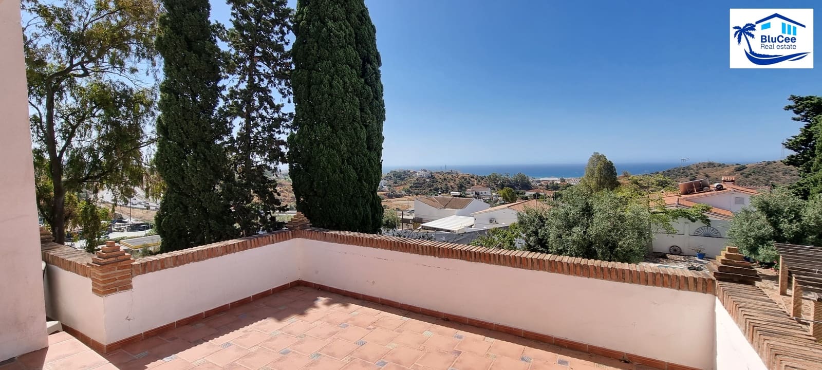 4 sypialnia Finka/Dom wiejski na sprzedaż w Rincon de la Victoria z basenem garażem - 850 000 € (Ref: 9126182)