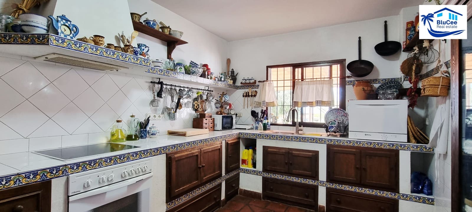 4 sypialnia Finka/Dom wiejski na sprzedaż w Rincon de la Victoria z basenem garażem - 850 000 € (Ref: 9126182)