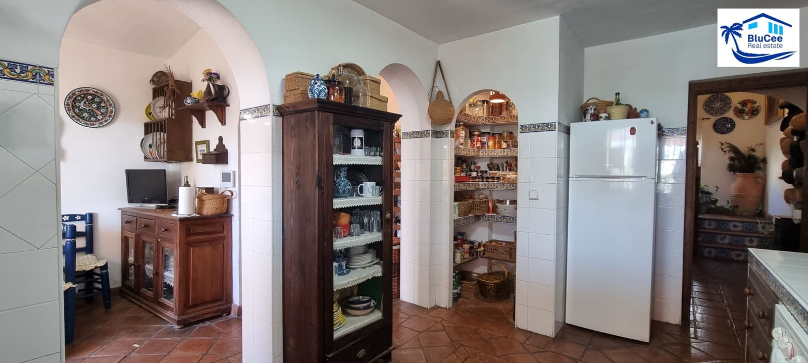 4 sypialnia Finka/Dom wiejski na sprzedaż w Rincon de la Victoria z basenem garażem - 850 000 € (Ref: 9126182)