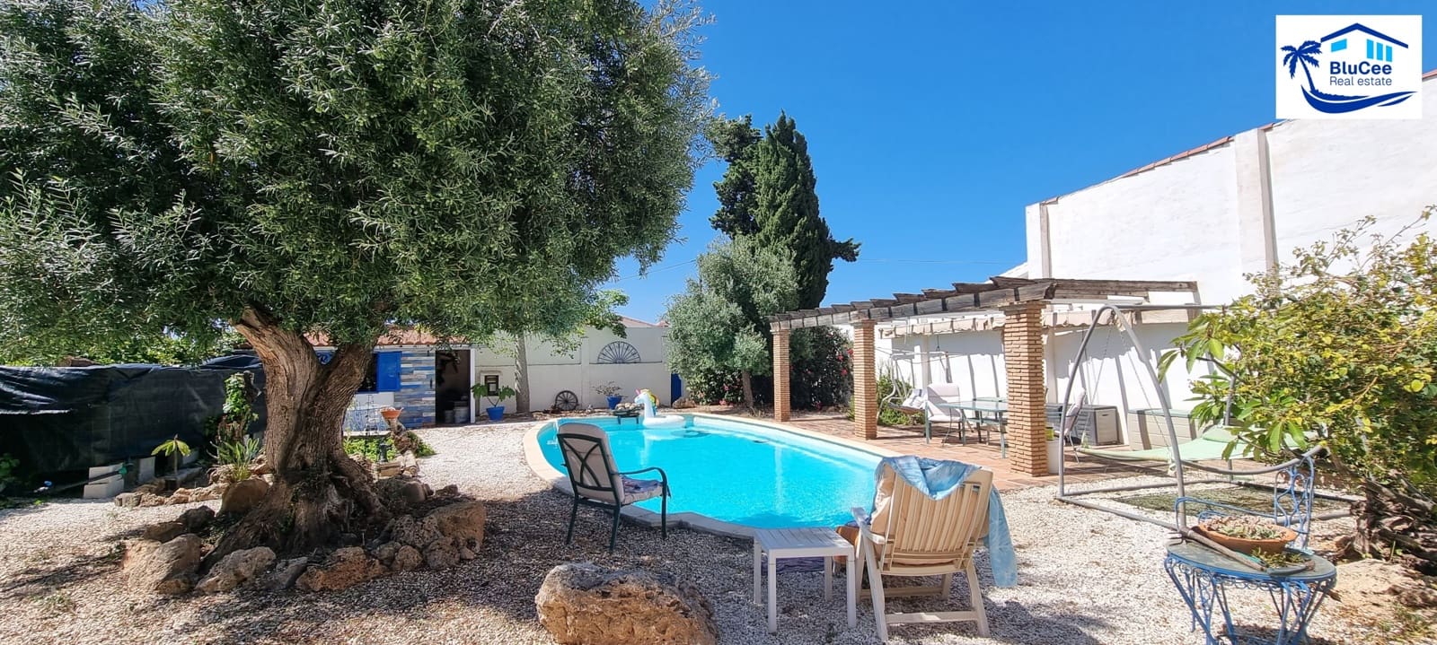 4 sypialnia Finka/Dom wiejski na sprzedaż w Rincon de la Victoria z basenem garażem - 850 000 € (Ref: 9126182)