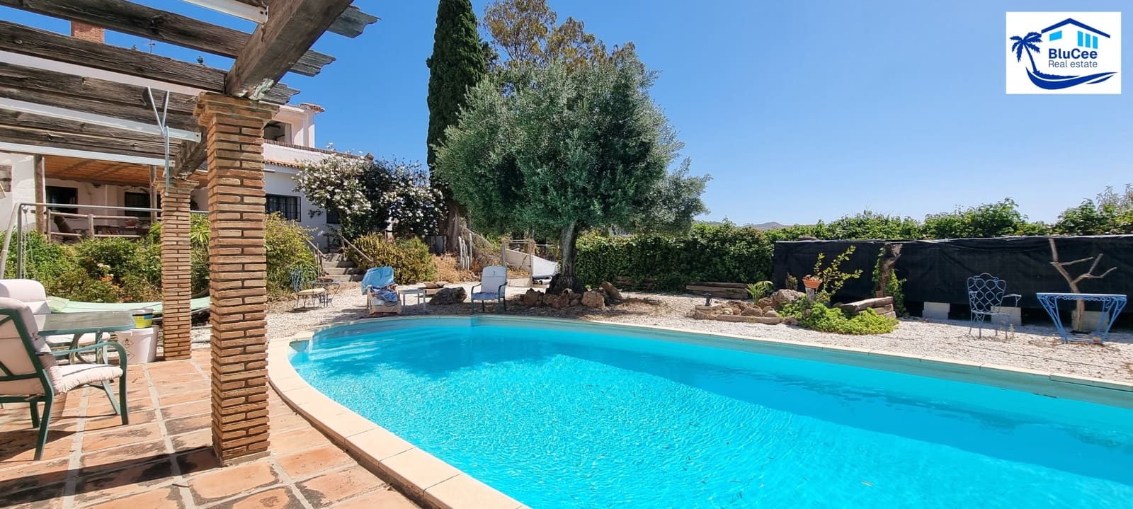 4 sypialnia Finka/Dom wiejski na sprzedaż w Rincon de la Victoria z basenem garażem - 850 000 € (Ref: 9126182)