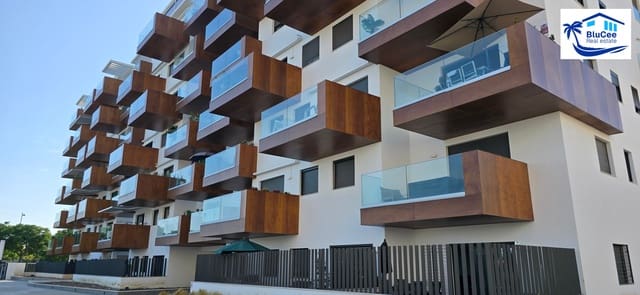 3 makuuhuone Huoneisto myytävänä paikassa Torre del Mar, Vélez-Málaga mukana uima-altaan 
autotalli - 499 000 € (Ref: 9144115)