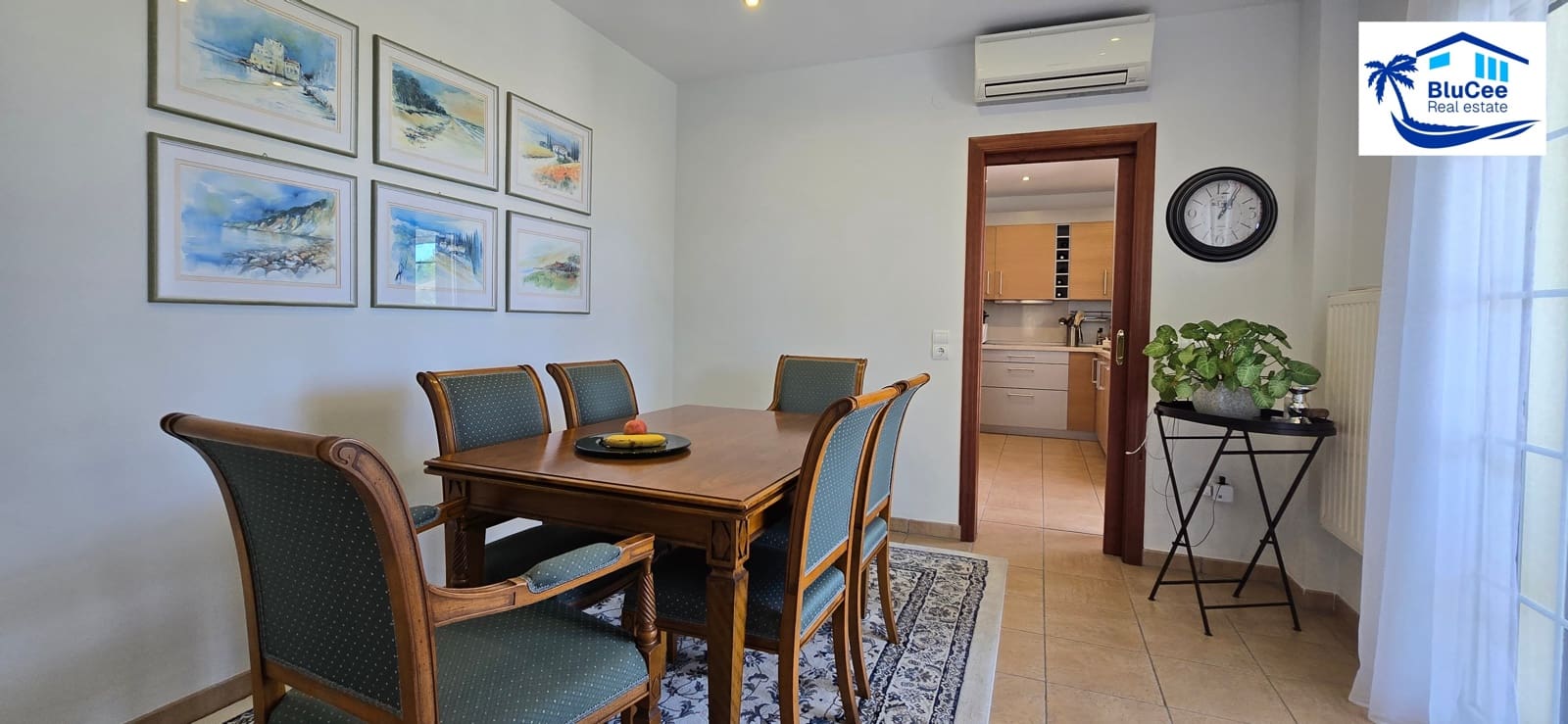 3 soveværelse Villa til salg i Sayalonga med swimmingpool garage - € 740.000 (Ref: 9153280)