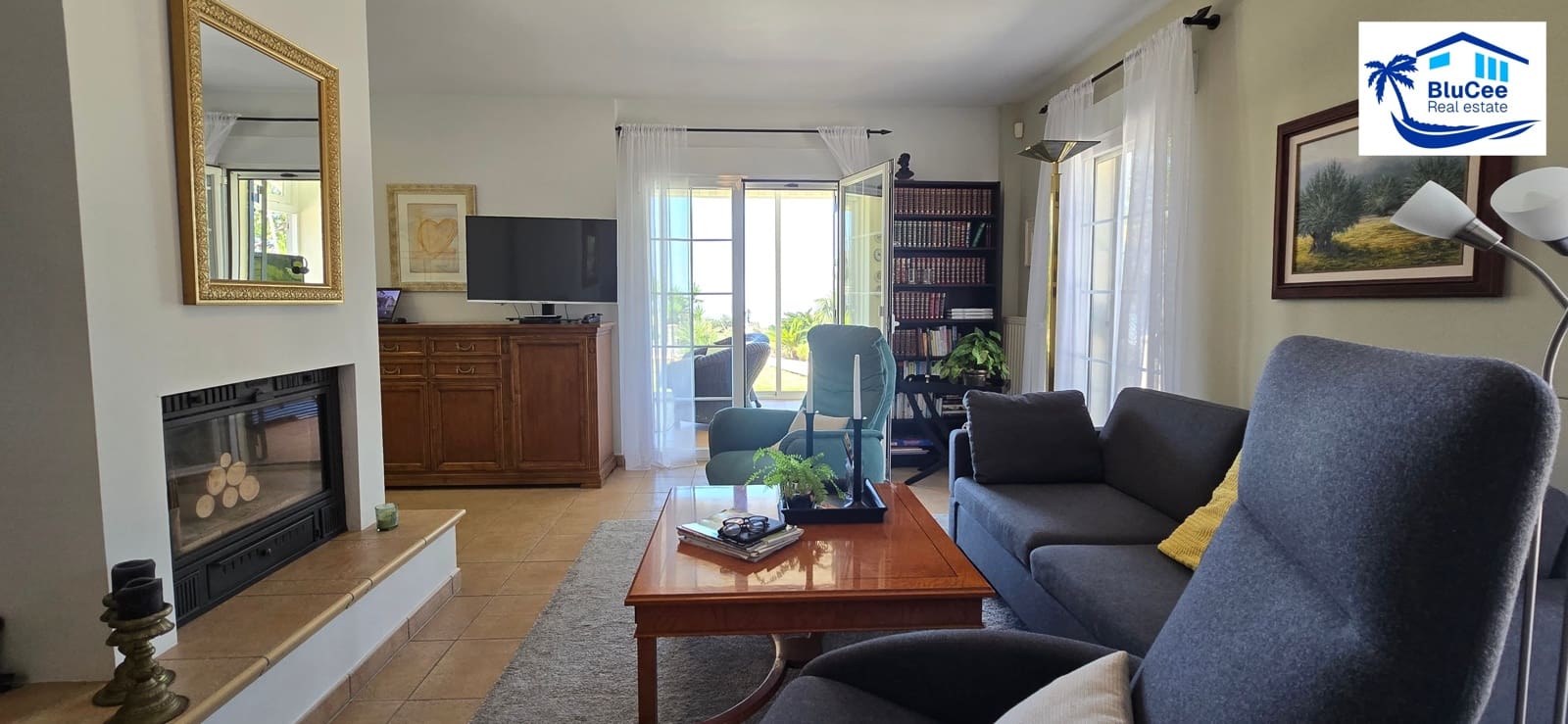 3 soveværelse Villa til salg i Sayalonga med swimmingpool garage - € 740.000 (Ref: 9153280)