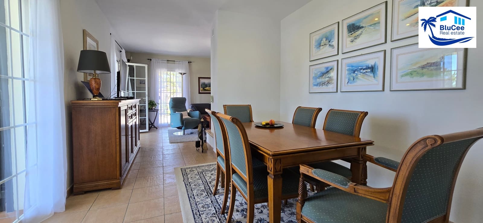 3 soveværelse Villa til salg i Sayalonga med swimmingpool garage - € 740.000 (Ref: 9153280)