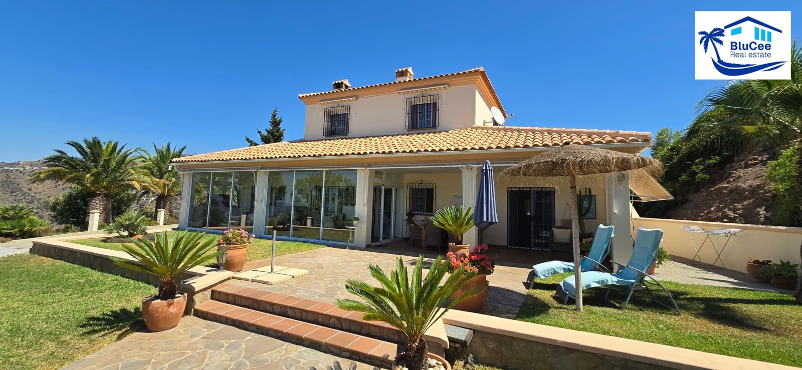 3 soveværelse Villa til salg i Sayalonga med swimmingpool garage - € 740.000 (Ref: 9153280)