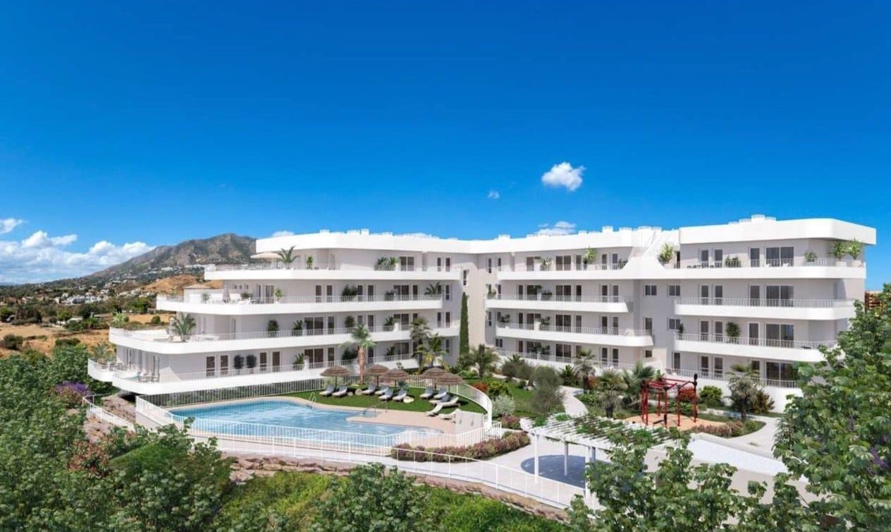 Huoneisto myytävänä paikassa Fuengirola mukana uima-altaan - 429 000 € (Ref: 9189848)