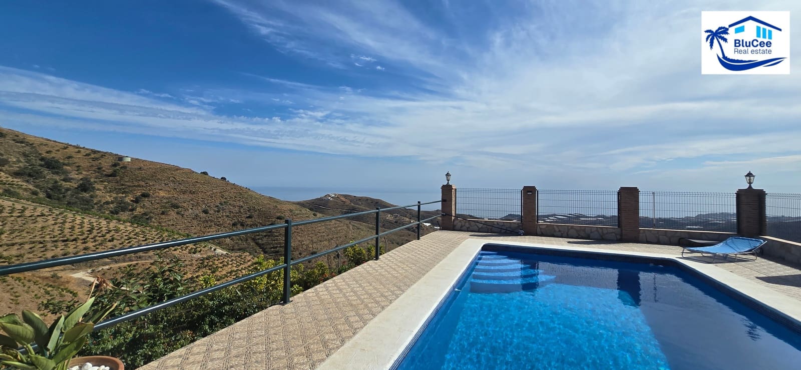 2 sypialnia Finka/Dom wiejski na sprzedaż w Torrox z basenem - 450 000 € (Ref: 9191369)