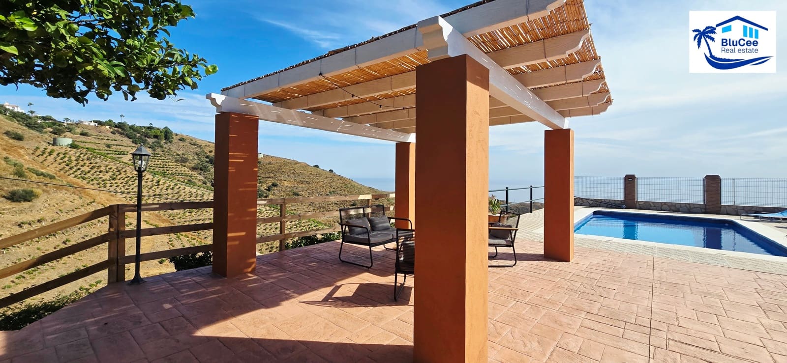 2 sypialnia Finka/Dom wiejski na sprzedaż w Torrox z basenem - 450 000 € (Ref: 9191369)