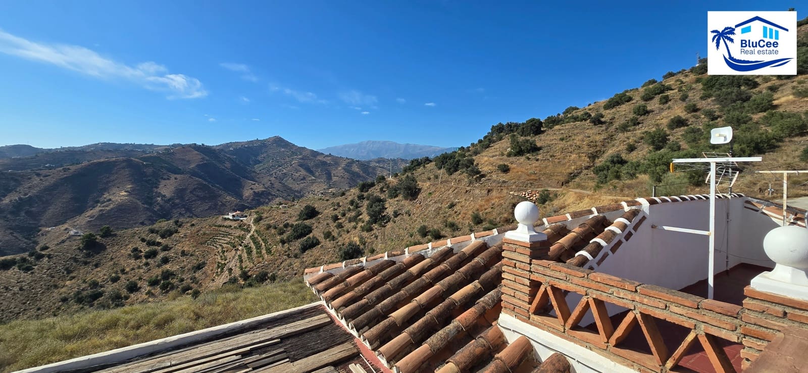 2 sypialnia Finka/Dom wiejski na sprzedaż w Torrox z basenem - 450 000 € (Ref: 9191369)