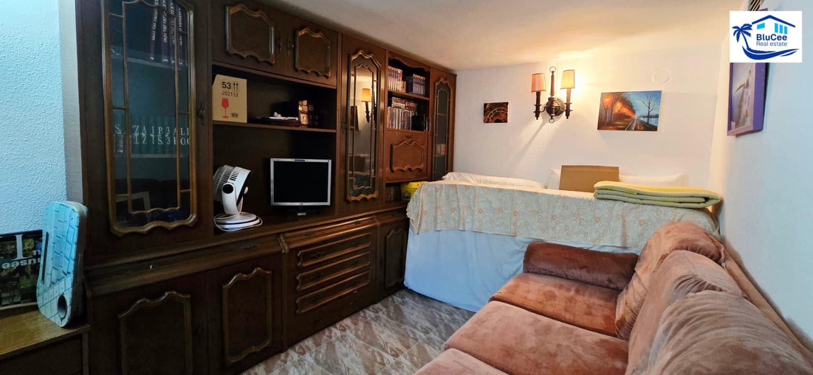 4 makuuhuone Omakotitalo myytävänä paikassa Torre de Benagalbon mukana 
autotalli - 1 300 000 € (Ref: 9247825)