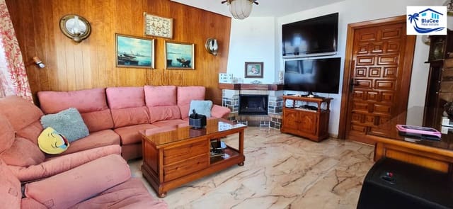 4 makuuhuone Omakotitalo myytävänä paikassa Torre de Benagalbon, Rincón de la Victoria mukana 
autotalli - 1 300 000 € (Ref: 9247825)