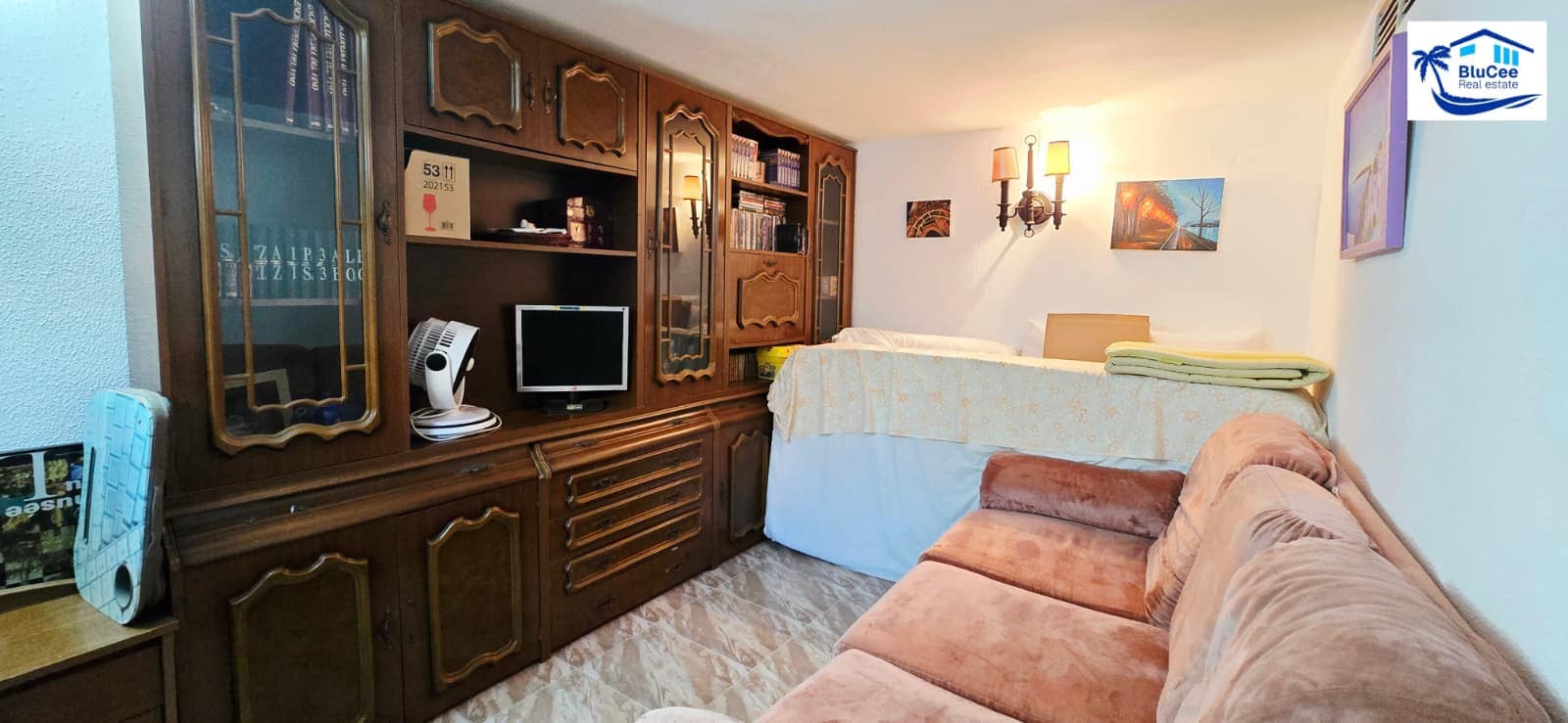 4 makuuhuone Omakotitalo myytävänä paikassa Torre de Benagalbon mukana 
autotalli - 1 300 000 € (Ref: 9247825)