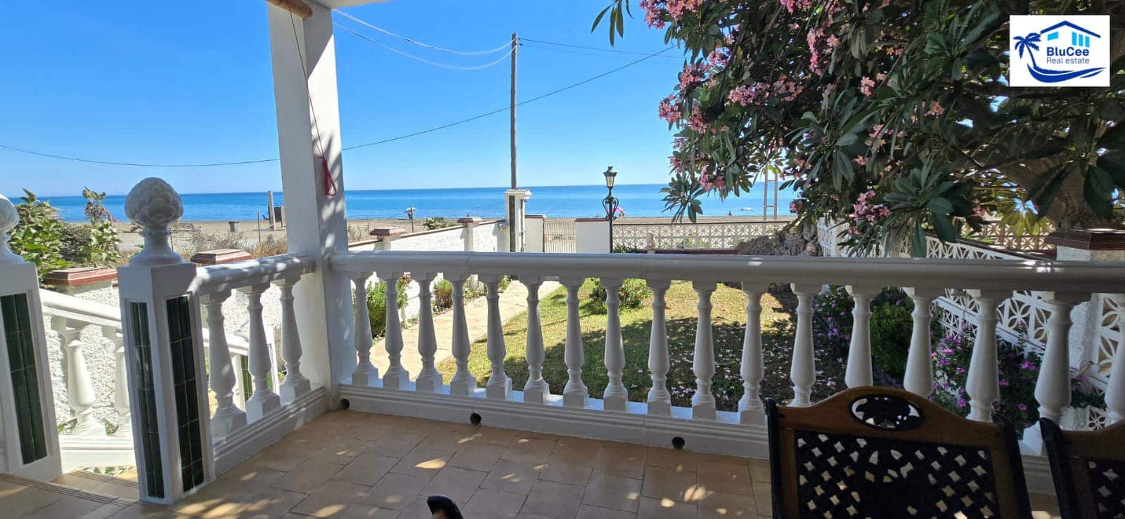 4 makuuhuone Omakotitalo myytävänä paikassa Torre de Benagalbon mukana 
autotalli - 1 300 000 € (Ref: 9247825)