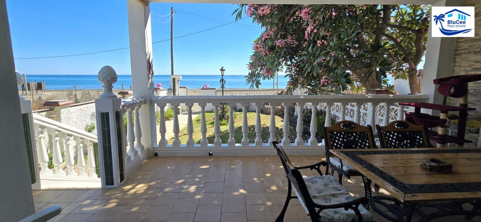 4 makuuhuone Omakotitalo myytävänä paikassa Torre de Benagalbon mukana 
autotalli - 1 300 000 € (Ref: 9247825)