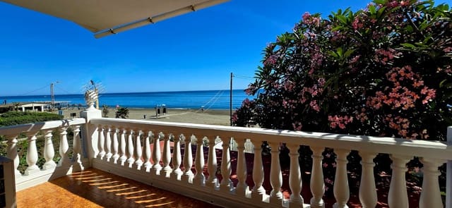 4 makuuhuone Omakotitalo myytävänä paikassa Torre de Benagalbon, Rincón de la Victoria mukana 
autotalli - 1 300 000 € (Ref: 9247825)