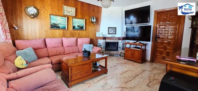 4 makuuhuone Omakotitalo myytävänä paikassa Torre de Benagalbon, Rincón de la Victoria mukana 
autotalli - 1 300 000 € (Ref: 9247825)