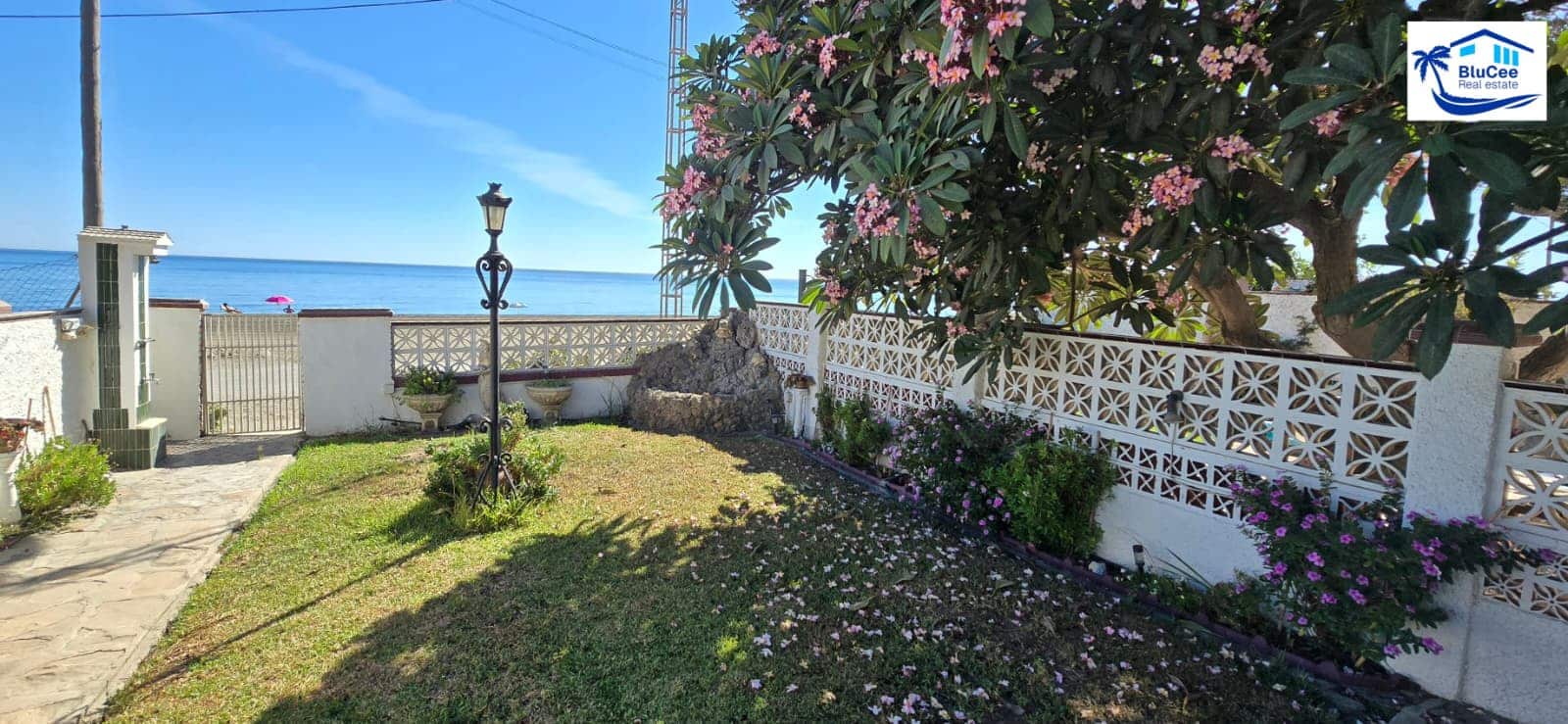 4 makuuhuone Omakotitalo myytävänä paikassa Torre de Benagalbon mukana 
autotalli - 1 300 000 € (Ref: 9247825)