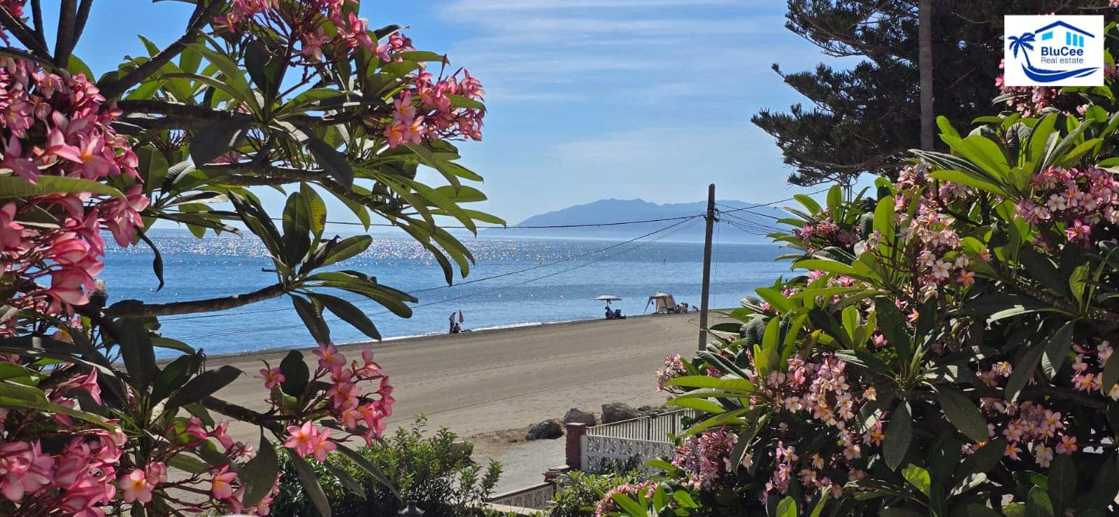 4 makuuhuone Omakotitalo myytävänä paikassa Torre de Benagalbon mukana 
autotalli - 1 300 000 € (Ref: 9247825)