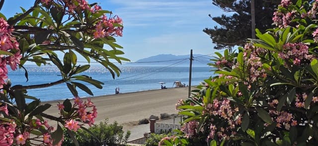 4 makuuhuone Omakotitalo myytävänä paikassa Torre de Benagalbon, Rincón de la Victoria mukana 
autotalli - 1 300 000 € (Ref: 9247825)