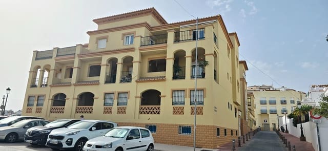 3 makuuhuone Kattohuoneisto myytävänä paikassa Centro, Nerja - 449 999 € (Ref: 9263292)