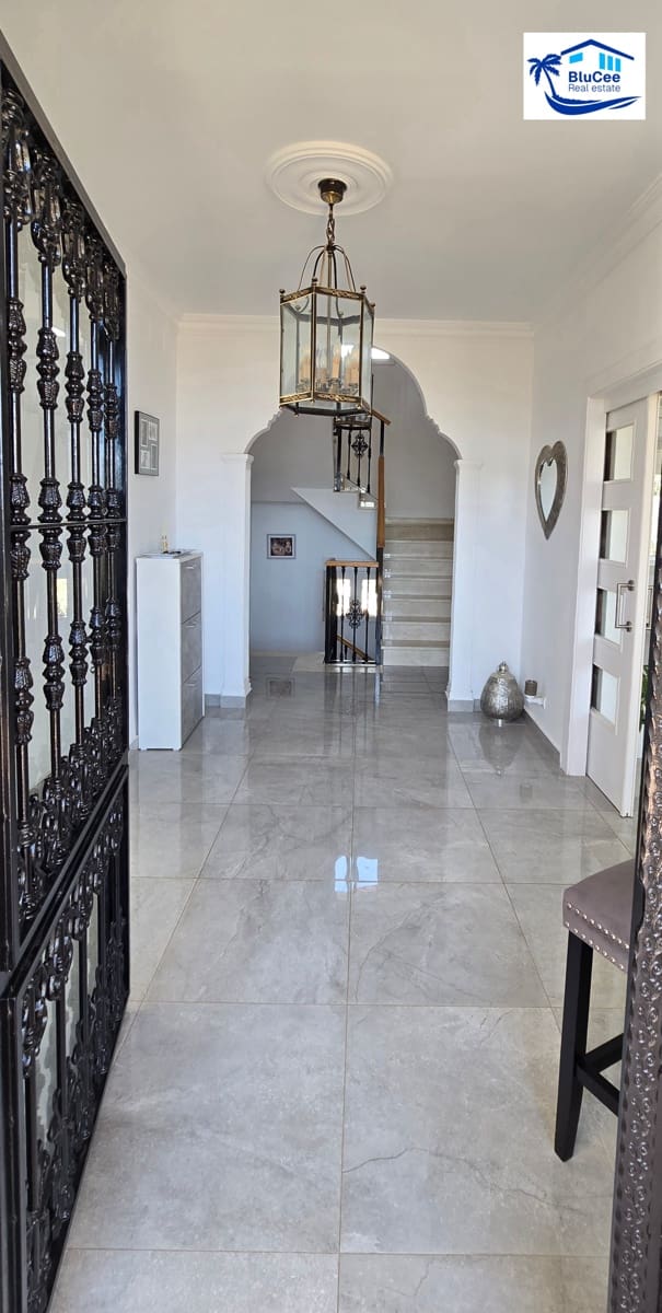 4 soverom Villa til salgs i Vinuela med svømmebasseng garasje - € 795 000 (Ref: 9283543)