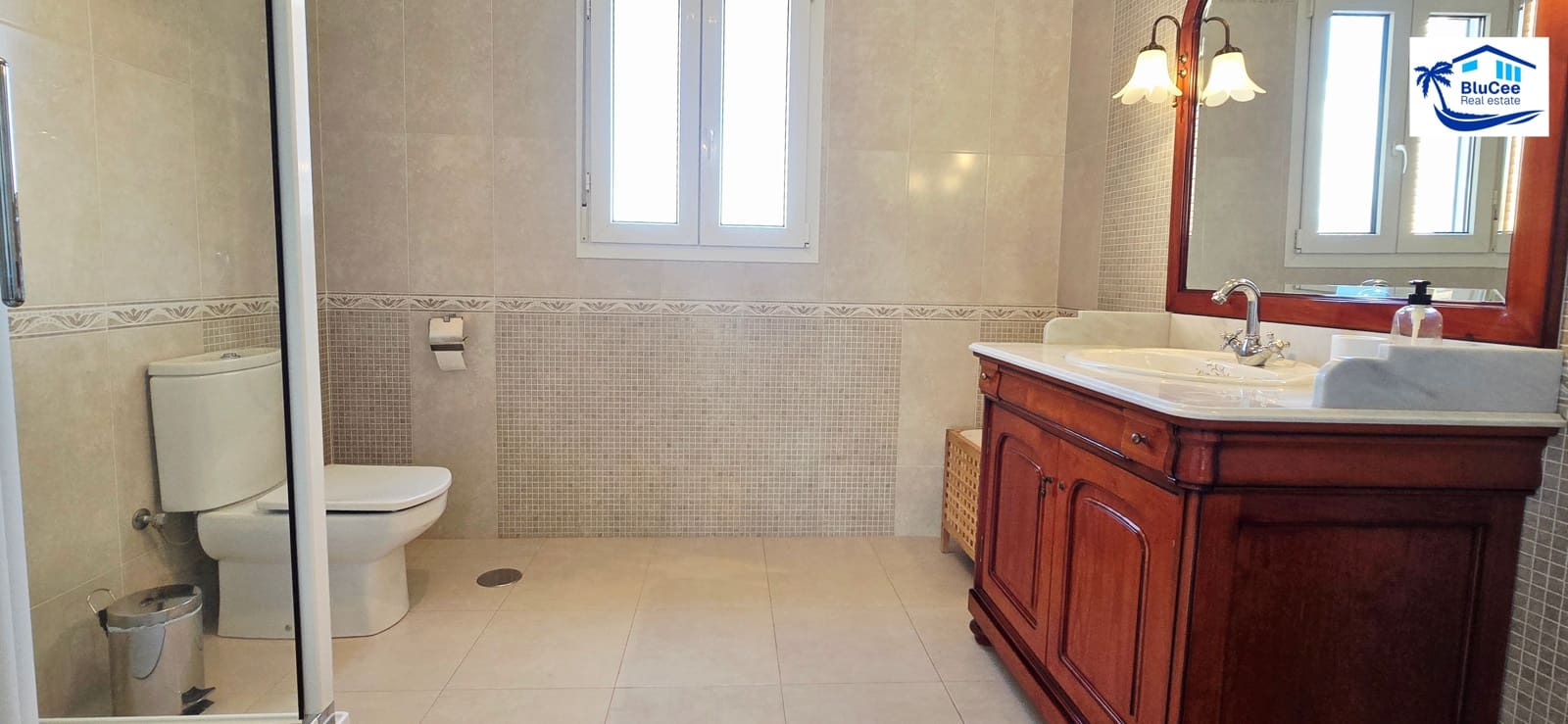 4 soverom Villa til salgs i Vinuela med svømmebasseng garasje - € 795 000 (Ref: 9283543)