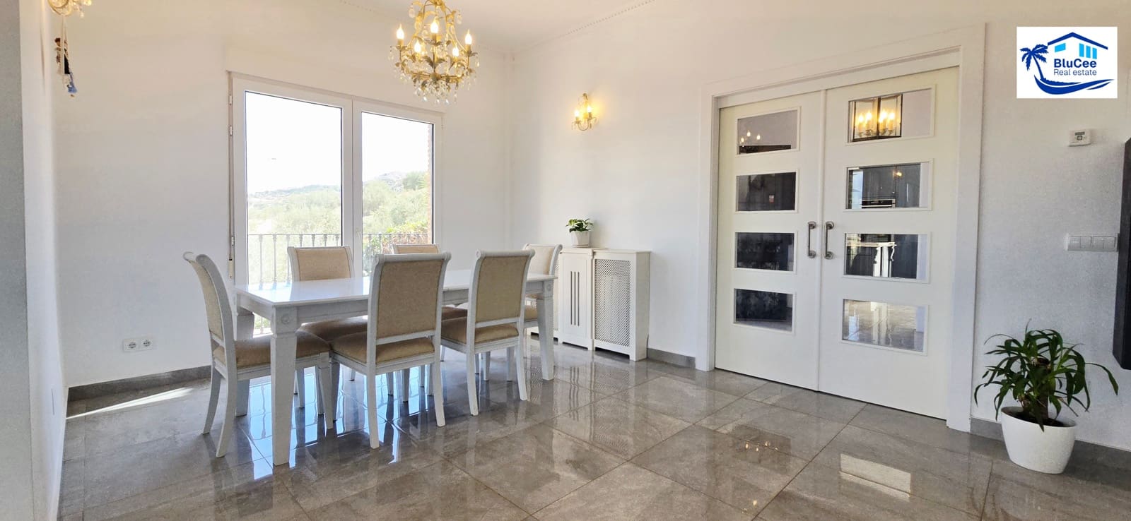 4 soverom Villa til salgs i Vinuela med svømmebasseng garasje - € 795 000 (Ref: 9283543)