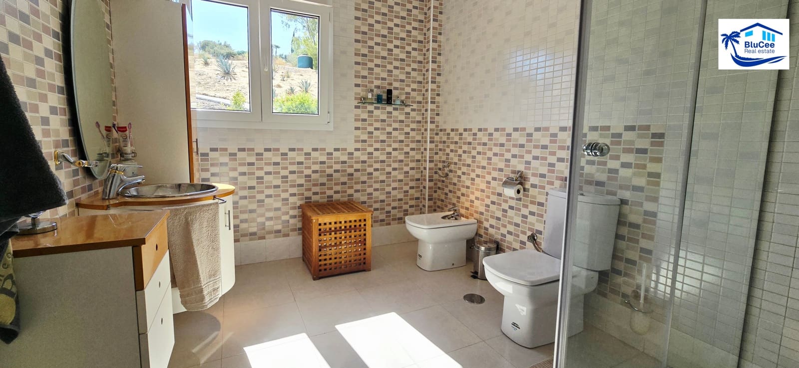 4 soverom Villa til salgs i Vinuela med svømmebasseng garasje - € 795 000 (Ref: 9283543)