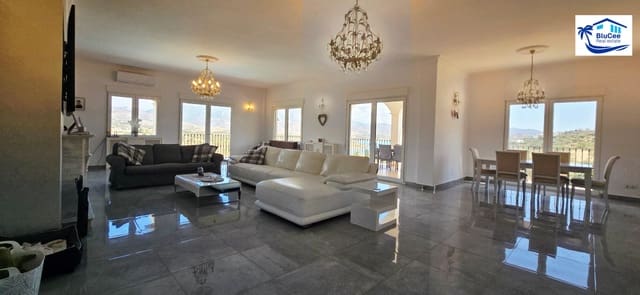 4 soverom Villa til salgs i Viñuela med svømmebasseng garasje - € 795 000 (Ref: 9283543)