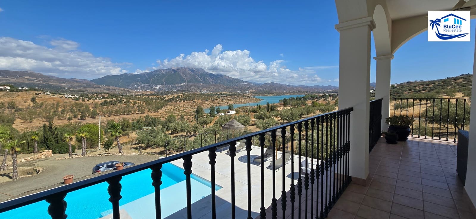 4 soverom Villa til salgs i Vinuela med svømmebasseng garasje - € 795 000 (Ref: 9283543)