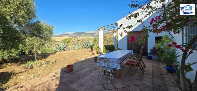 2 bedroom Finca/Country House for sale in Riogordo - € 345,000 (Ref: 9301470)