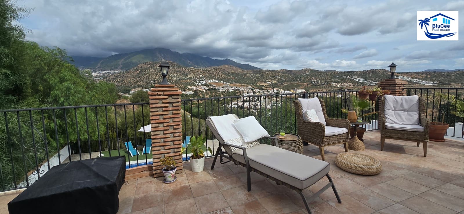 3 soveværelse Villa til salg i Vinuela med swimmingpool garage - € 349.000 (Ref: 9301920)