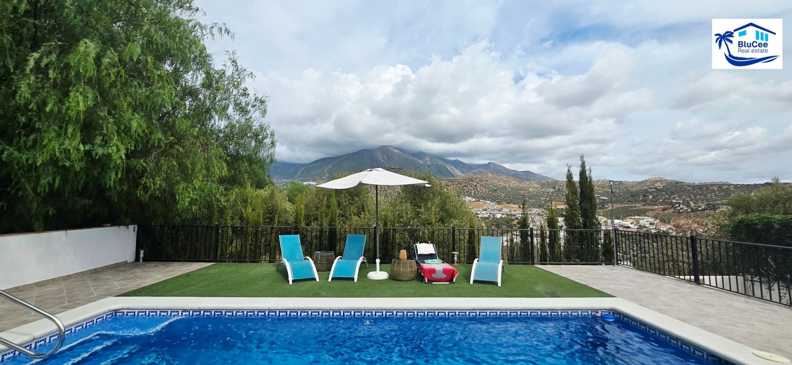 3 soveværelse Villa til salg i Vinuela med swimmingpool garage - € 349.000 (Ref: 9301920)