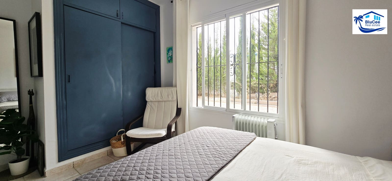 3 soveværelse Villa til salg i Vinuela med swimmingpool garage - € 349.000 (Ref: 9301920)