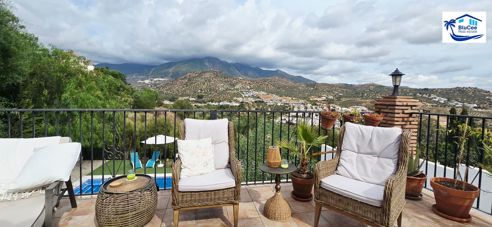 3 soveværelse Villa til salg i Vinuela med swimmingpool garage - € 349.000 (Ref: 9301920)