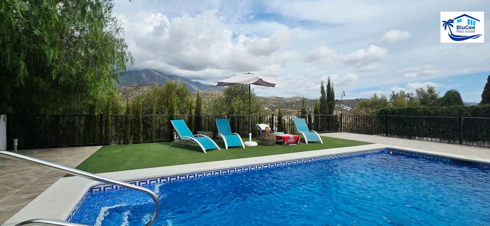 3 soveværelse Villa til salg i Vinuela med swimmingpool garage - € 349.000 (Ref: 9301920)