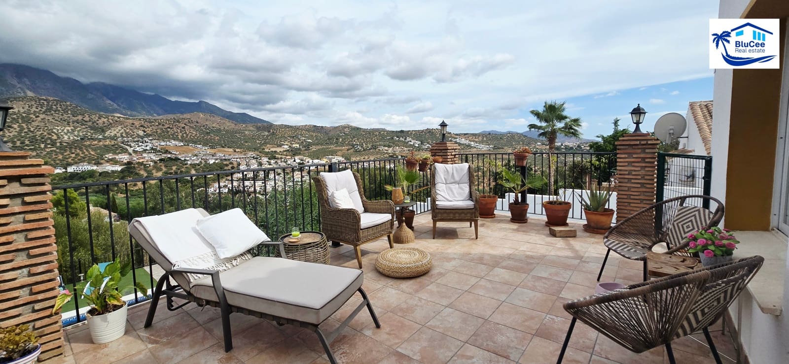 3 soveværelse Villa til salg i Vinuela med swimmingpool garage - € 349.000 (Ref: 9301920)