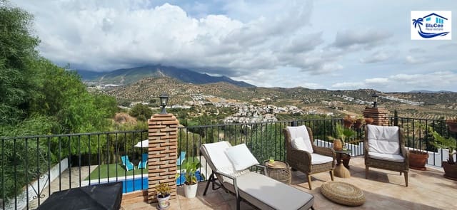 3 soveværelse Villa til salg i Viñuela med swimmingpool garage - € 349.000 (Ref: 9301920)