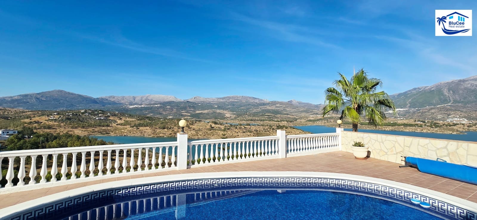 3 soveværelse Villa til salg i Vinuela med swimmingpool garage - € 470.000 (Ref: 9314248)