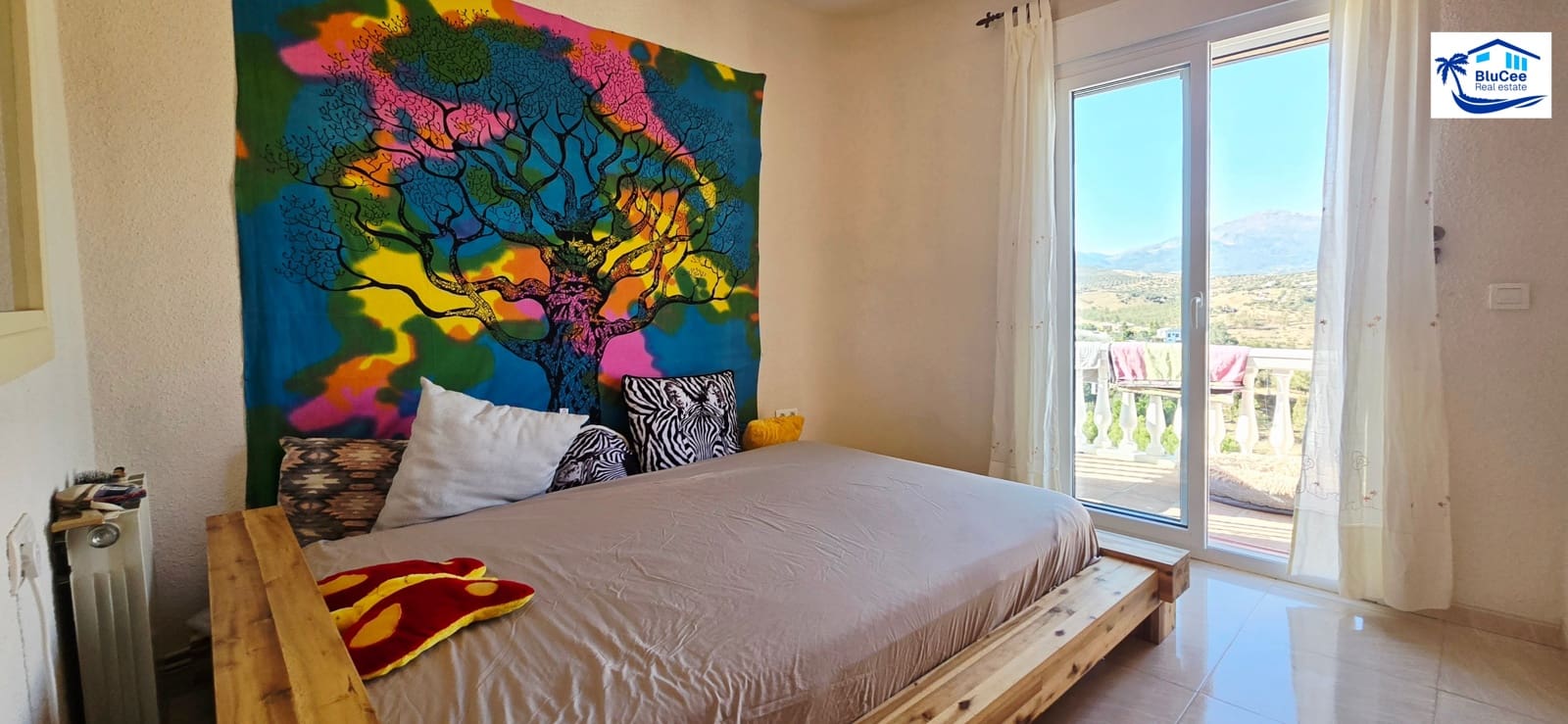 3 soveværelse Villa til salg i Vinuela med swimmingpool garage - € 470.000 (Ref: 9314248)