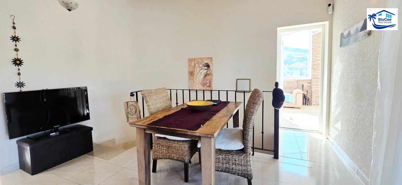 3 soveværelse Villa til salg i Vinuela med swimmingpool garage - € 470.000 (Ref: 9314248)