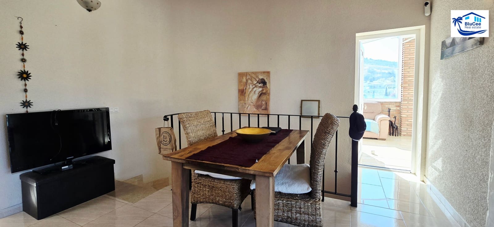 3 soveværelse Villa til salg i Vinuela med swimmingpool garage - € 470.000 (Ref: 9314248)