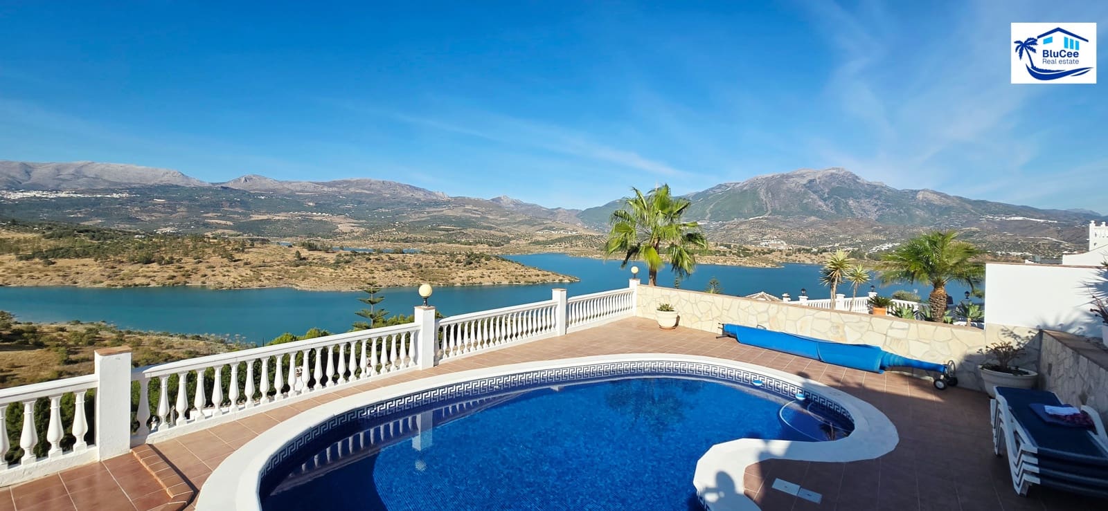 3 soveværelse Villa til salg i Vinuela med swimmingpool garage - € 470.000 (Ref: 9314248)